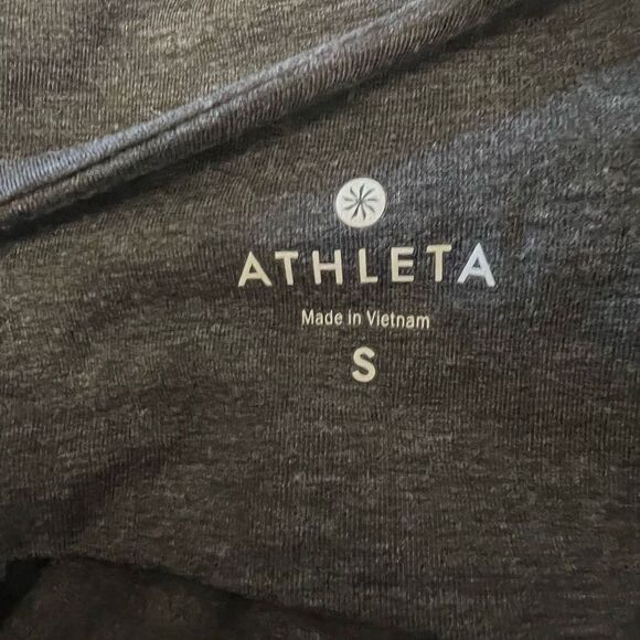 Athleta Gray Open Back Long Sleeve Shirt Size Small - Picture 3 of 3